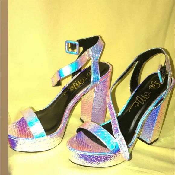 New wedge heels - Picture 1 of 1